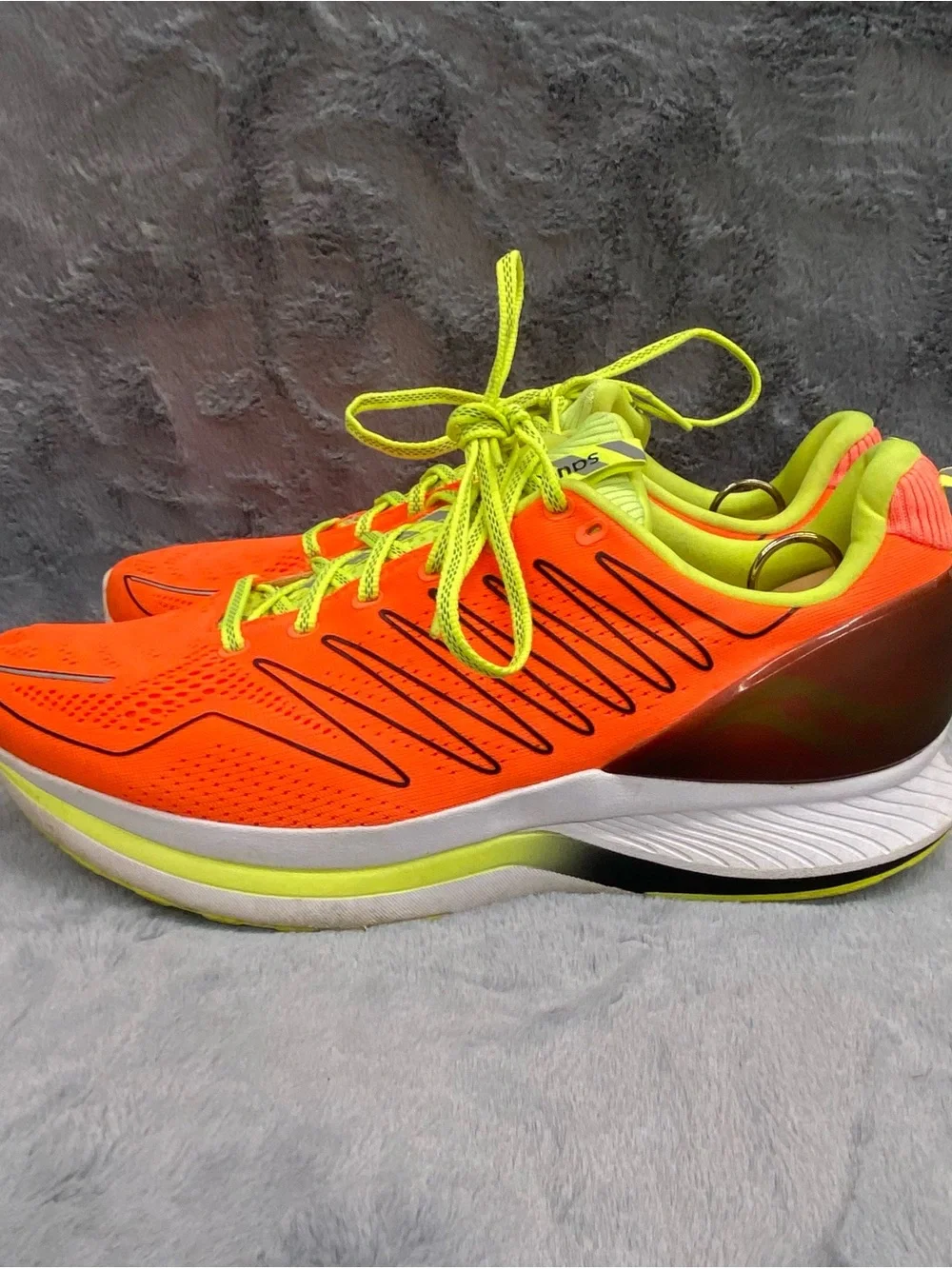 Saucony Endorphin Shift HI VIZ Mens Size 14 Orange Running Trainers Shoes